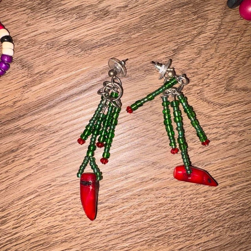 10-Chili peppers beaded earings